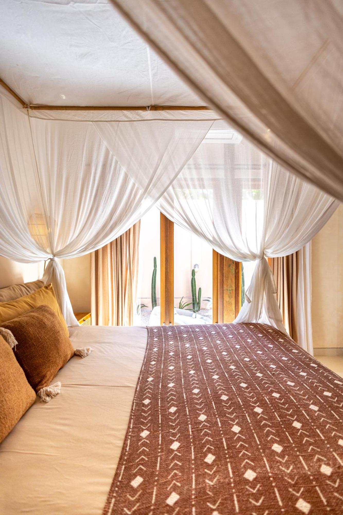 The Pink Joglo, A Cheerful 3Bdr Villa W/Pool And Rice-Field View. Dalung  Екстериор снимка